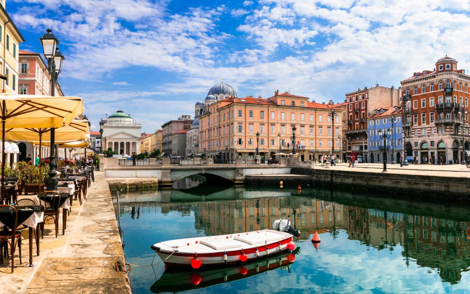 Residence Montanelli Триест Экстерьер фото