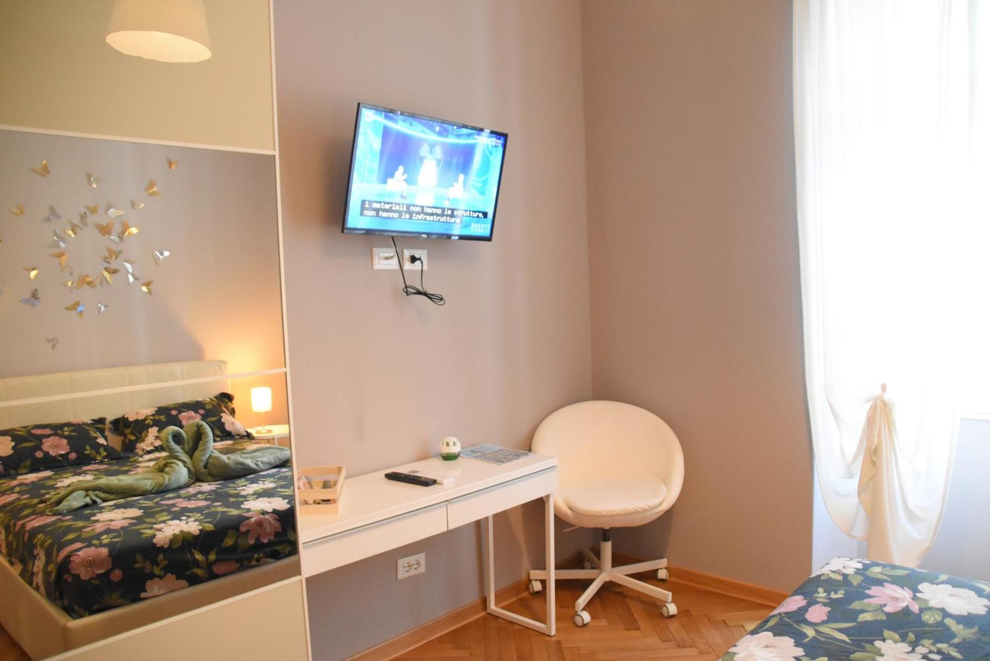 Residence Montanelli Триест Экстерьер фото