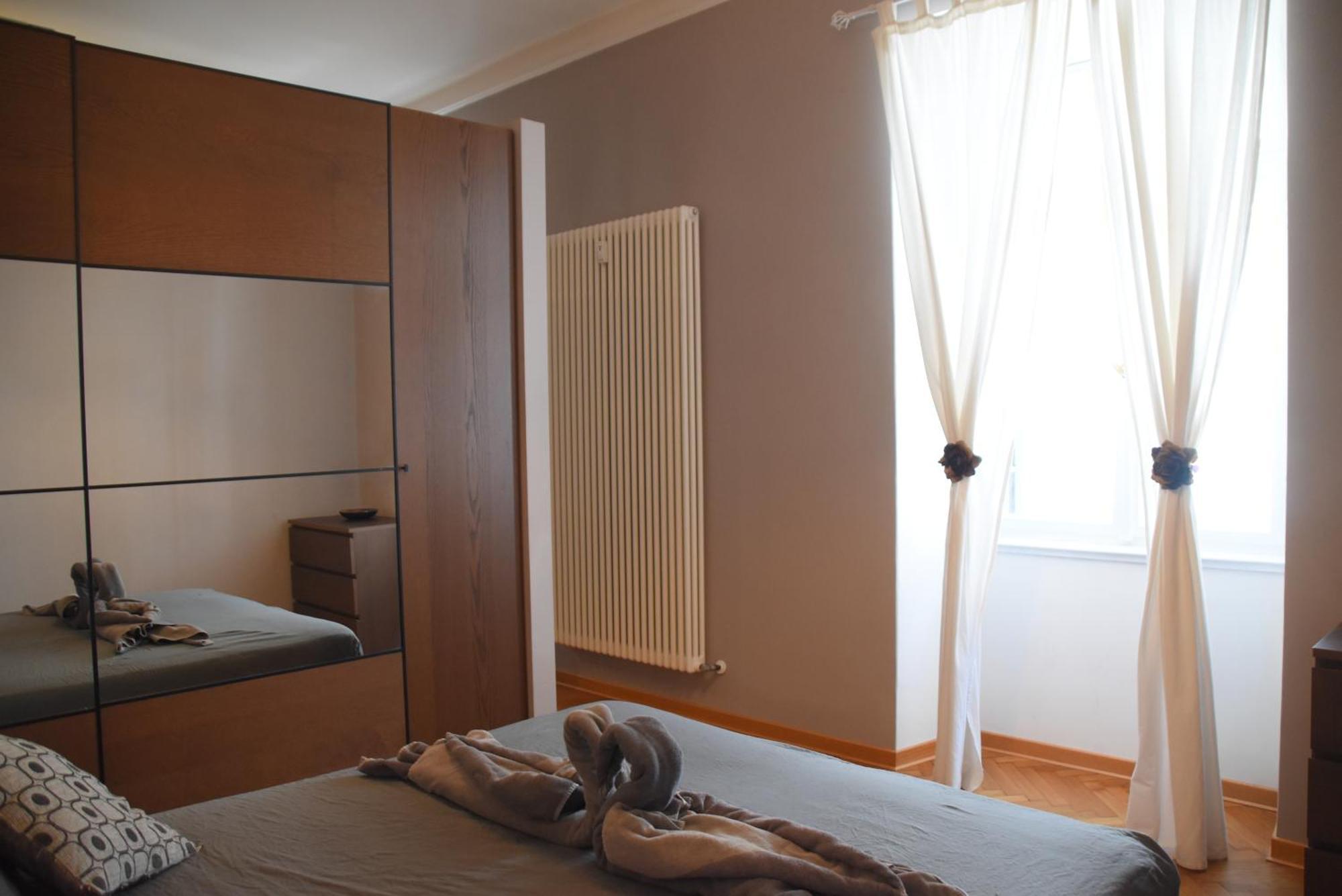 Residence Montanelli Триест Экстерьер фото